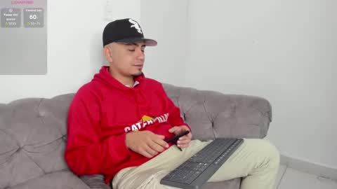 O W E N - S T O N E online show from October 2025 04:22:02 AM