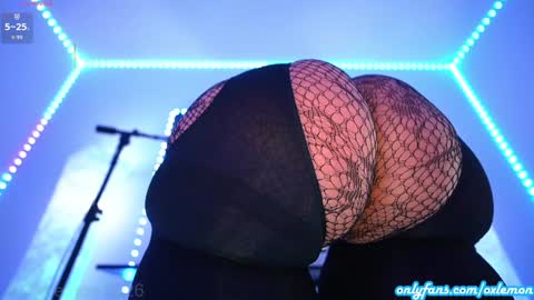 oxlemon online show from January 2026 02:06:01 AM