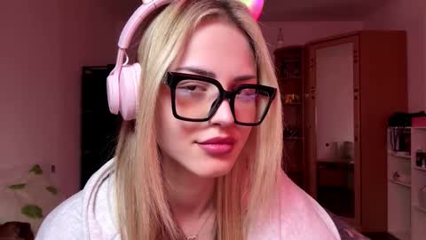 Eva online show from March 2026 10:31:02 AM