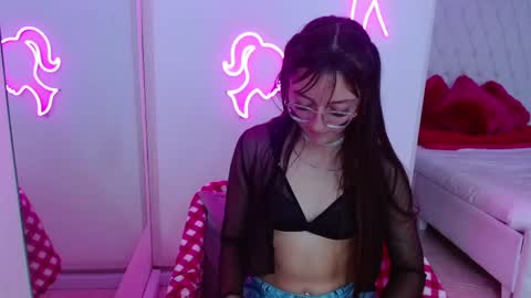 Snapshot of ozzy_clay chatting on February 2025 02:29:02 AM ozzy online show from February 2025 02:29:02 AM