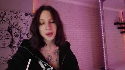 Snapshot of p0rsche911 chatting on December 2024 05:53:02 PM Alice online show from December 2024 05:53:02 PM