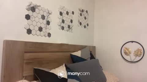 Snapshot of p1noytwink_ chatting on October 2025 11:46:02 PM Terrence online show from October 2025 11:46:02 PM