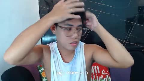 Snapshot of p1noytwink_ chatting on February 2026 10:20:02 AM Terrence online show from February 2026 10:20:02 AM