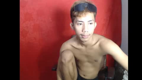 p1noytwink_xel online show from May 2026 11:52:02 AM