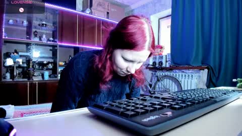 Ella online show from January 2025 01:20:01 PM