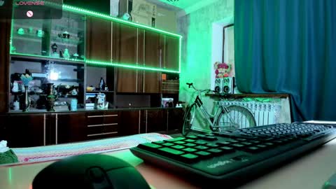 Ella online show from January 2025 02:02:01 PM