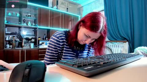 Ella online show from January 2025 01:56:02 PM