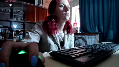 Ella online show from February 2025 11:27:02 AM