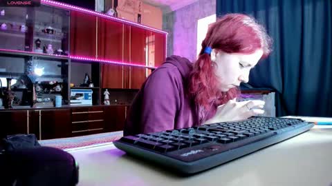 Ella online show from February 2025 01:18:02 PM