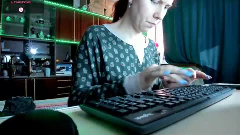 Ella online show from February 2025 11:50:02 AM