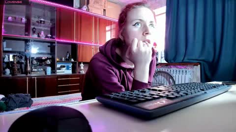 Ella online show from February 2025 11:33:01 AM