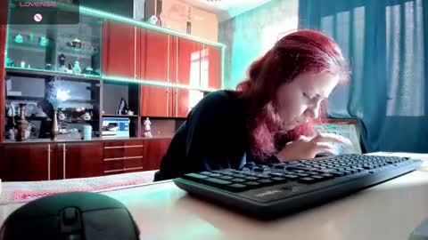 Ella online show from March 2025 02:19:02 PM