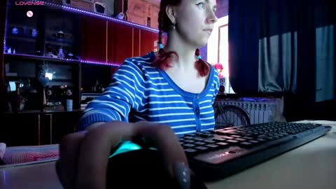 Ella online show from March 2025 12:53:02 PM