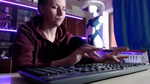 Ella online show from May 2026 07:13:02 AM
