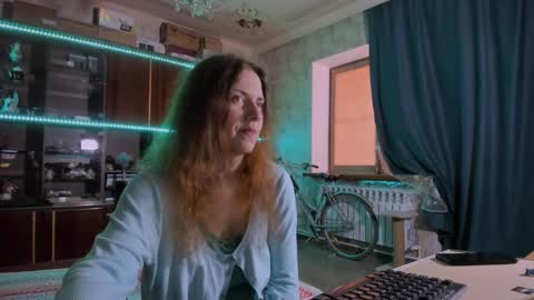 Ella online show from May 2026 06:33:01 AM