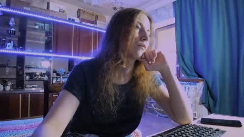 Ella online show from June 2026 07:25:02 AM