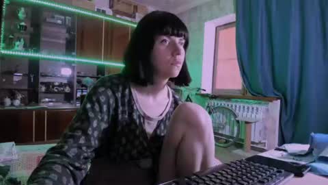 Ella online show from June 2026 07:25:01 AM