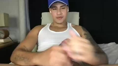 Snapshot of pablo_boston chatting on February 2025 12:33:01 AM Javi online show from February 2025 12:33:01 AM