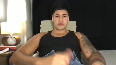 Snapshot of pablo_boston chatting on March 2025 07:23:02 AM Javi online show from March 2025 07:23:02 AM