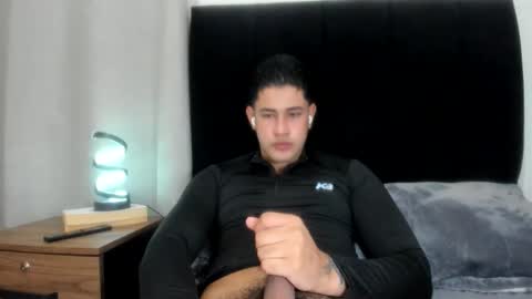 Javi    online show from April 2026 04:39:01 AM