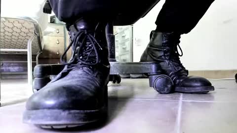 Pablo Meness online show from May 2026 09:47:01 AM