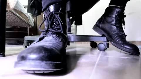 Pablo Meness online show from May 2026 12:21:01 PM