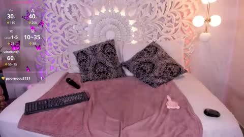 PaIIgePeach online show from February 2026 06:16:01 PM