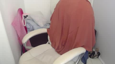 Snapshot of paiper_halliwey_ chatting on December 2024 11:02:01 PM paiper online show from December 2024 11:02:01 PM