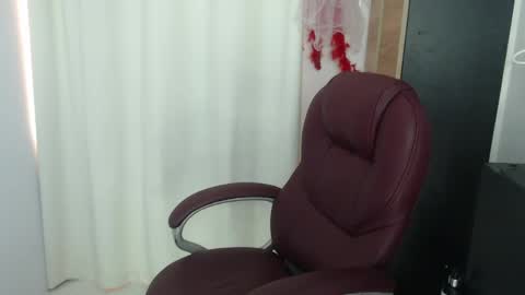 paiperhalliwey online show from June 2026 06:02:01 PM