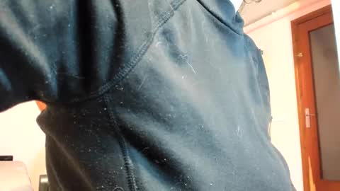 Snapshot of palaustudio chatting on January 2025 08:00:02 AM Merce online show from January 2025 08:00:02 AM