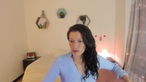 Paloma  online show from June 2026 08:29:01 PM