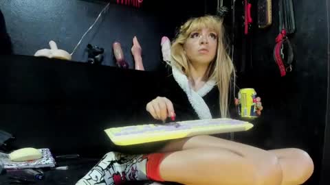 Paloma online show from December 2024 06:24:02 AM