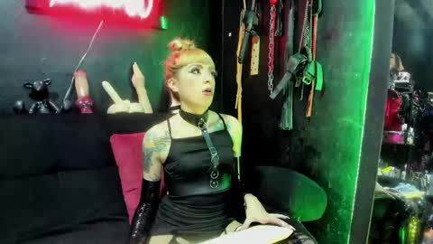 Paloma online show from February 2025 09:25:01 PM