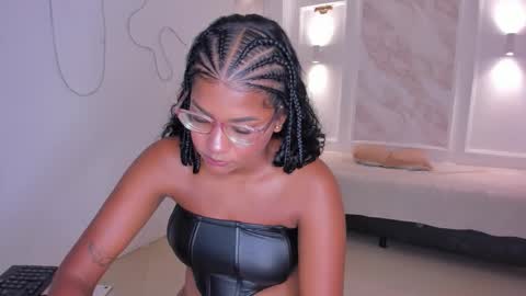 pamela online show from October 2025 07:03:01 PM