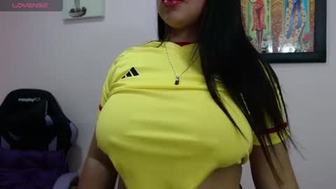 Pamela Claus online show from June 2026 07:02:01 PM