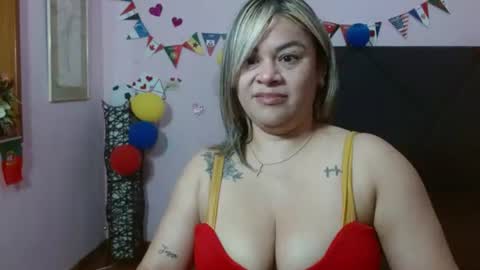 pamela_echeverria online show from June 2026 11:19:01 AM