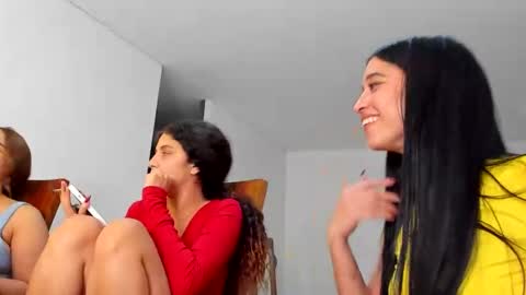 Snapshot of pamela_milleer chatting on January 2025 06:36:02 AM pamela_milleer online show from January 2025 06:36:02 AM