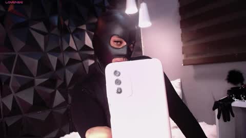Pamela online show from June 2026 02:33:02 PM