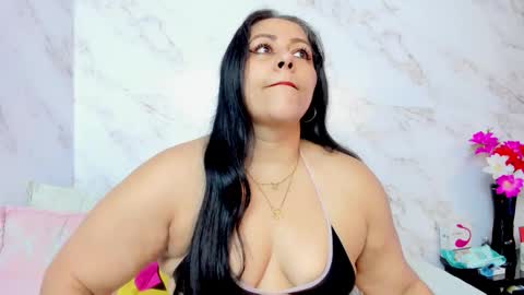 Pamela online show from November 2025 07:36:01 PM