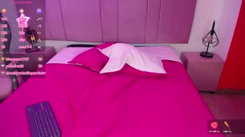 Snapshot of pamelaevans__ chatting on December 2024 11:37:01 PM PamelaEvans online show from December 2024 11:37:01 PM