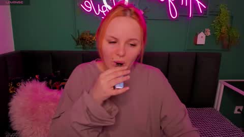 Snapshot of pamelalloyd chatting on February 2026 12:31:01 AM Pamella online show from February 2026 12:31:01 AM