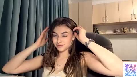 Lia online show from June 2026 05:48:01 PM