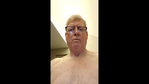 Snapshot of panda320 chatting on February 2026 10:43:01 PM panda320 online show from February 2026 10:43:01 PM