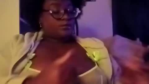 Snapshot of pandamami chatting on January 2025 08:25:02 AM pandamami online show from January 2025 08:25:02 AM