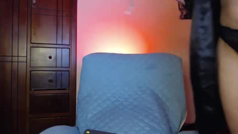 Carolinesworldx online show from February 2026 02:35:01 PM