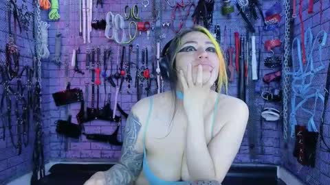 PandoraNez online show from September 2025 02:16:02 AM