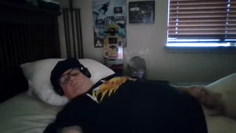 panos online show from October 2025 06:45:02 PM