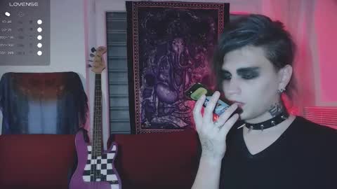 In bio online show from October 2025 04:42:01 AM