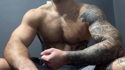 Snapshot of panther_style chatting on November 2025 04:51:02 AM Oleg online show from November 2025 04:51:02 AM