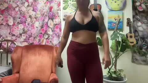 Pantiesofthefae online show from September 2025 11:22:02 AM